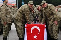 Askerlik süresini 6 aya indiren kanun teklifi kabul edildi