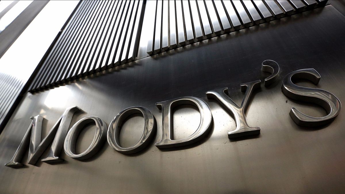 Kredi derecelendirme kuruluşu Moody’s 18 Türk bankasının notunu düşürdü