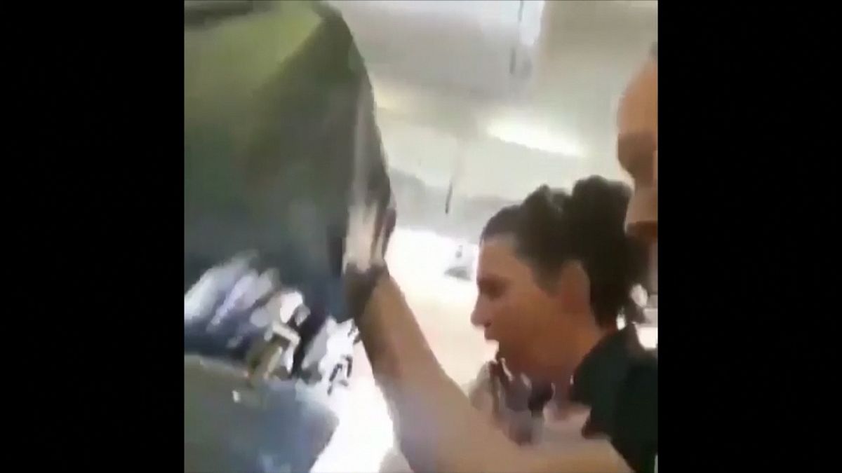 Passenger captures extreme turbulence on Pristina-Basel flight