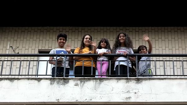 Refugiados reconstroem a vida em Portugal Refugiados reconstroem a vida em Portugal