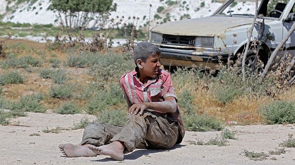 حمله هوایی ارتش سوریه به مواضع مخالفان؛ ۲ امدادگر و ۷ کودک کشته شدند حمله هوایی ارتش سوریه به مواضع مخالفان؛ ۲ امدادگر و ۷ کودک کشته شدند