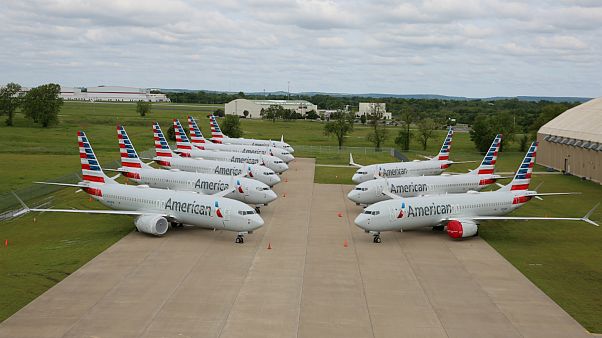 Boeing 737 MAX da american Airlines estacionados em Tulsa, EUA Boeing 737 MAX da american Airlines estacionados em Tulsa, EUA