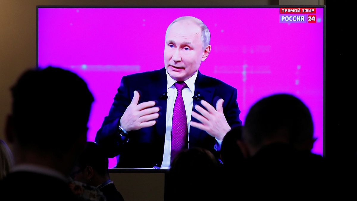 Putin's Q&A discusses living standards, MH17 and a dialogue with Trump