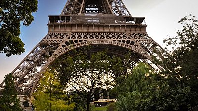 Eiffel tower, green space Paris Eiffel tower, green space Paris