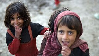 Queste sono le foto dei bambini costretti a fuggire dall'Afghanistan