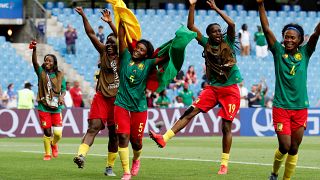 Cameroon beat New Zealand 2-1 with injury time goal