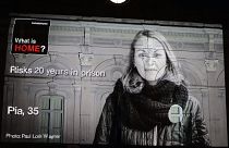 Bruxelles, proiettate le foto di chi salvò i migranti e ora rischia il carcere