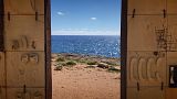 Porti chiusi, porti aperti... Viaggio a Lampedusa, porta dell'immigrazione in Europa