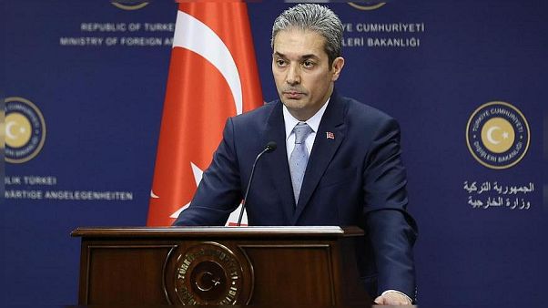 Af Örgütü'nün 'Suriyeliler zorla gönderiliyor' raporuna Türkiye'den tepki Af Örgütü'nün 'Suriyeliler zorla gönderiliyor' raporuna Türkiye'den tepki