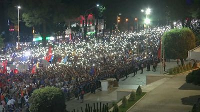Антиправительственная демонстрация в Тиране