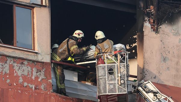İstanbul'da fabrika yangını: 4 işçi yaşamını yitirdi İstanbul'da fabrika yangını: 4 işçi yaşamını yitirdi