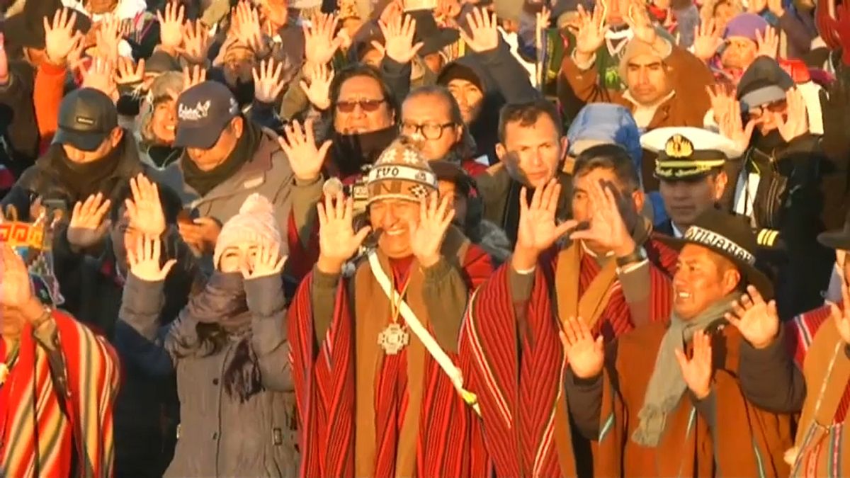 Índios Aymara dão as boas-vindas ao novo ano