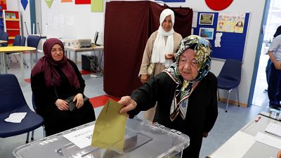 Cidadãos de Istambul regressam às urnas