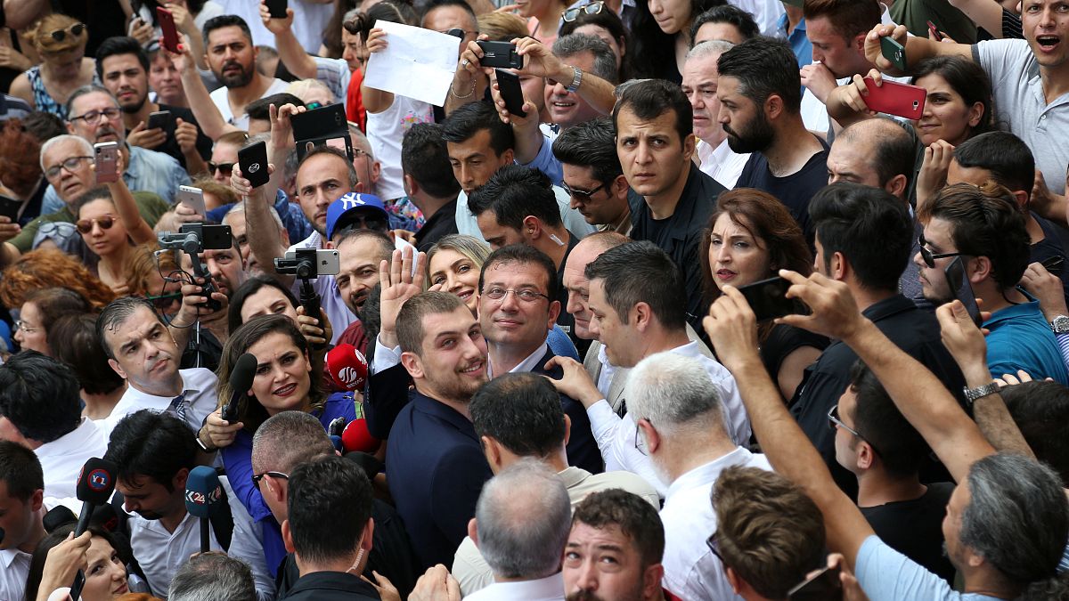 Оппозиция взяла Стамбул. Партия Эрдогана признала поражение