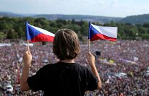 Прага: многотысячный митинг за отставку премьера