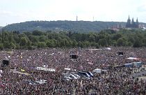 Prag: 250.000 demonstrieren gegen Premierminister Babis