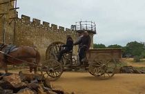 France : le savoir-faire des ouvriers de Guédelon au service de Notre-Dame