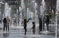 Avrupa'da 38 dereceye varan aşırı sıcaklıklar kapıda