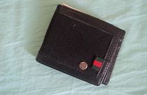 Minél több pénz van benne, annál inkább visszaadják a talált pénztárcát az emberek