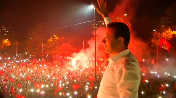 "Erdogan ha perdido Estambul y eso son 10.000 millones que iban a su red clientelar" "Erdogan ha perdido Estambul y eso son 10.000 millones que iban a su red clientelar"