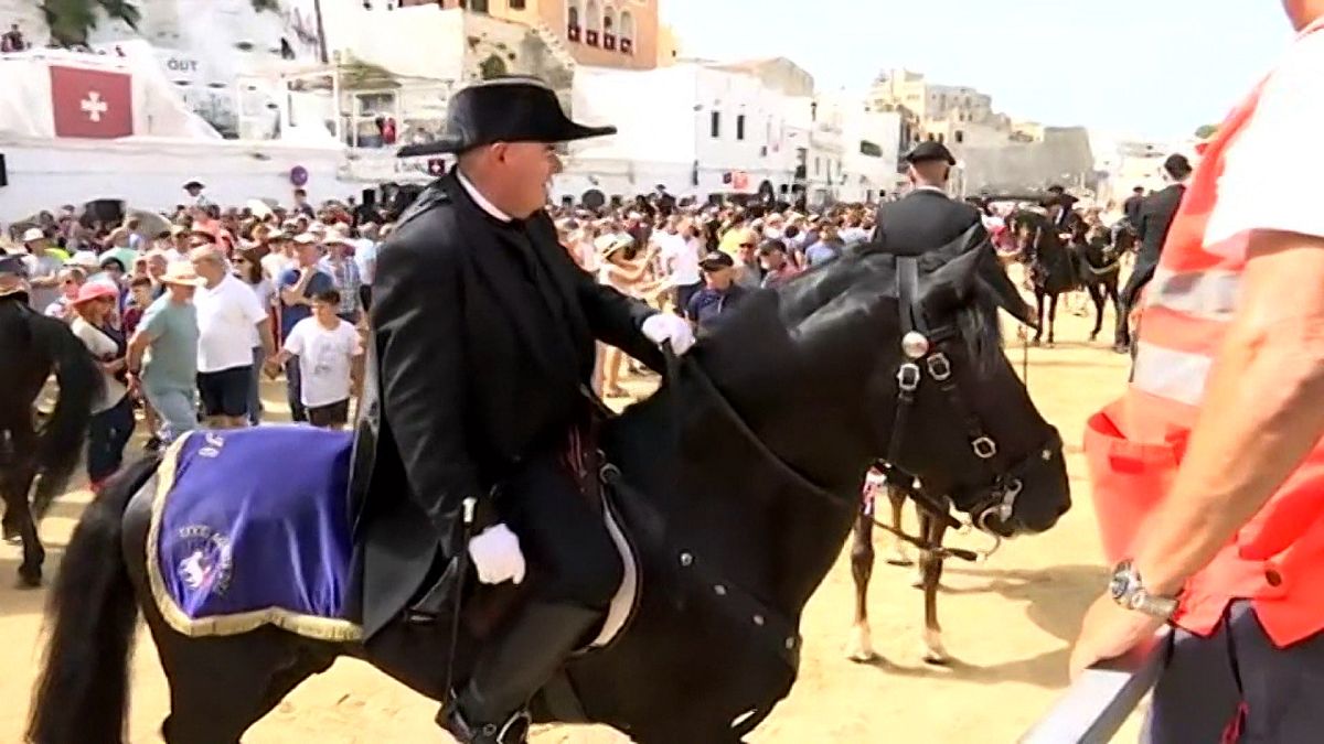 Lovas ünnep a spanyolországi Menorca szigetén 