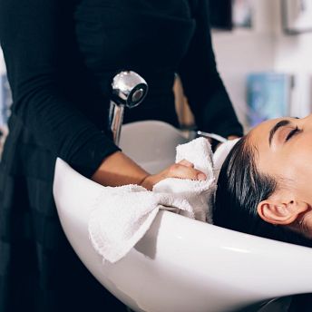 Where are the best eco-friendly hair salons in Europe?