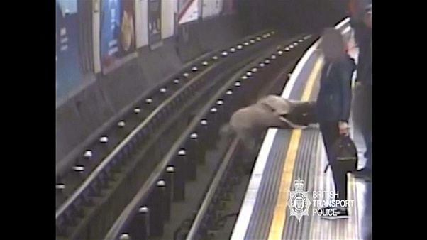 90 éves embert lökött a sínekre a londoni metróban, életfogytiglant kapott 90 éves embert lökött a sínekre a londoni metróban, életfogytiglant kapott