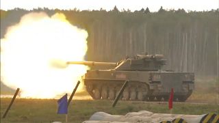 شاهد: روسيا تستعرض بأس جيشها في معرض للصناعات العسكرية