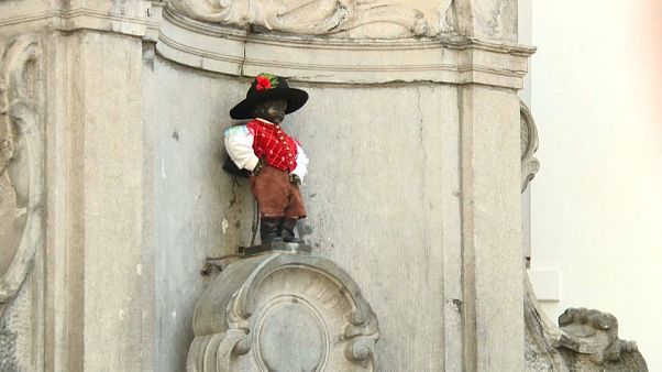 Bruxelles capitale della canicola: ha caldo anche il Manneken-Pis Bruxelles capitale della canicola: ha caldo anche il Manneken-Pis