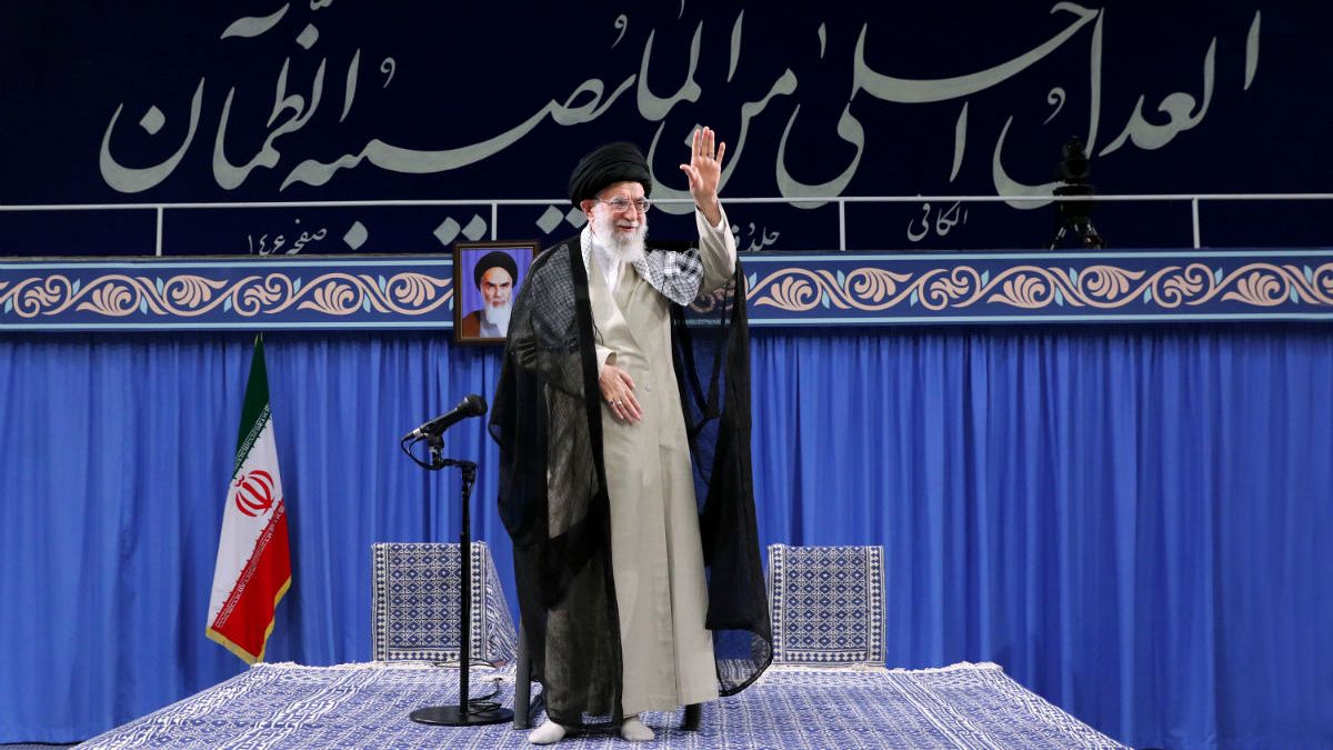 رهبر ایران: پیشنهاد آمریکا برای مذاکره یک فریب است