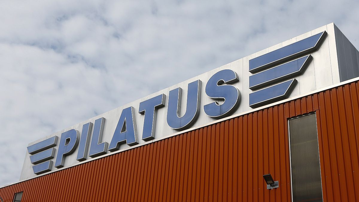 شعار شركة بيلاتوس لصناعة الطائرات - رويترز