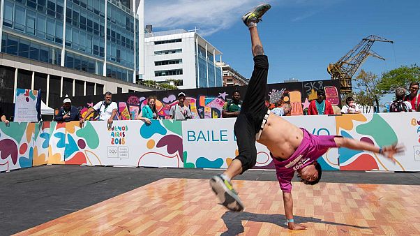 Démonstration de breaking lors des Jeux olympiques de la jeunesse à Buenos Aires, le 10 octobre 2018 Démonstration de breaking lors des Jeux olympiques de la jeunesse à Buenos Aires, le 10 octobre 2018
