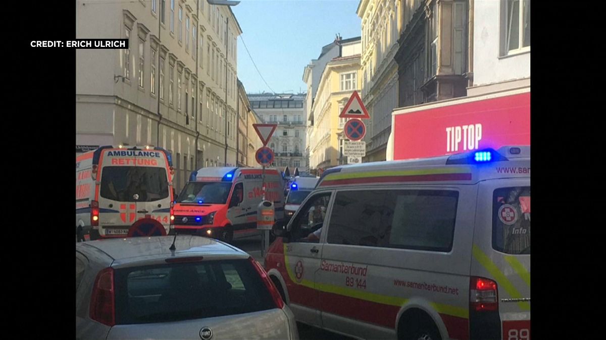 انفجار غاز يتسبب بانهيار مبنى وأربع إصابات بالغة وسط العاصمة النمساوية