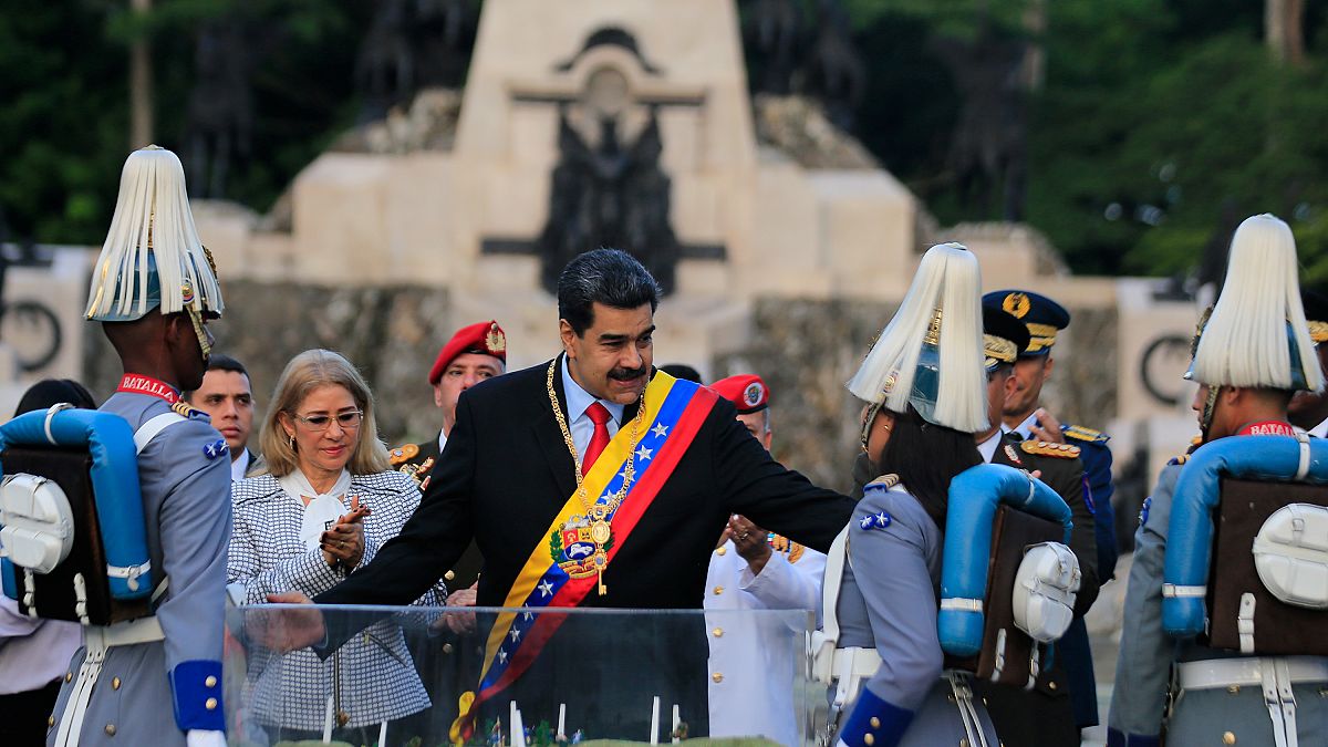 الرئيس الفنزويلي نيكولاس مادورو يعلن إفشال محاولة انقلاب ضدّ نظامه