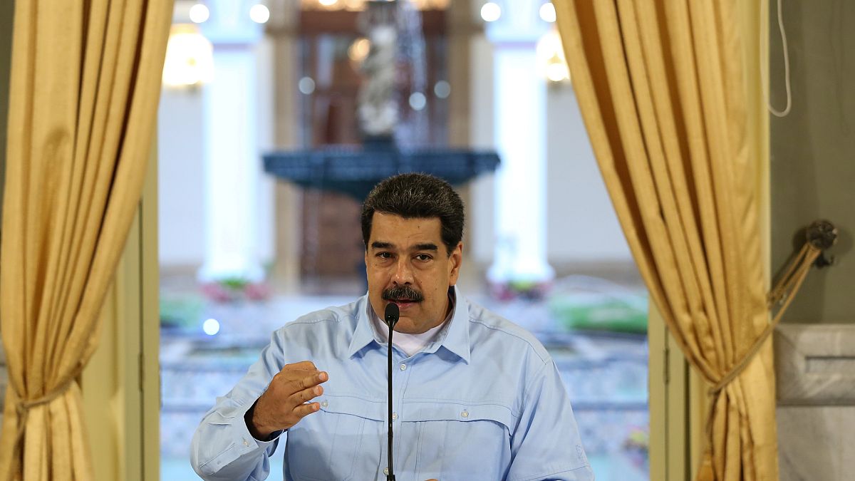 Venezuela Devlet Başkanı Maduro: Darbe girişimi ve suikast planlarını önledik