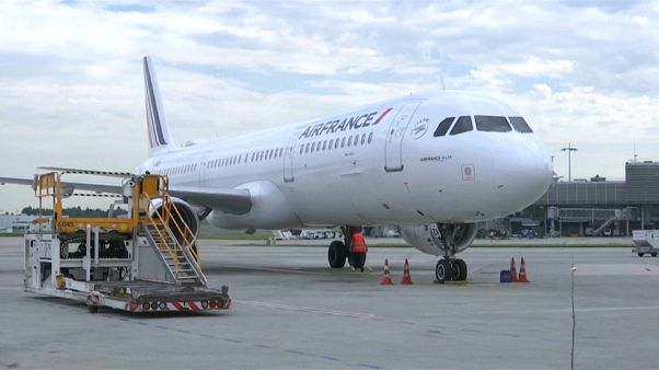 Referendo contra a privatização dos aeroportos de Paris Referendo contra a privatização dos aeroportos de Paris