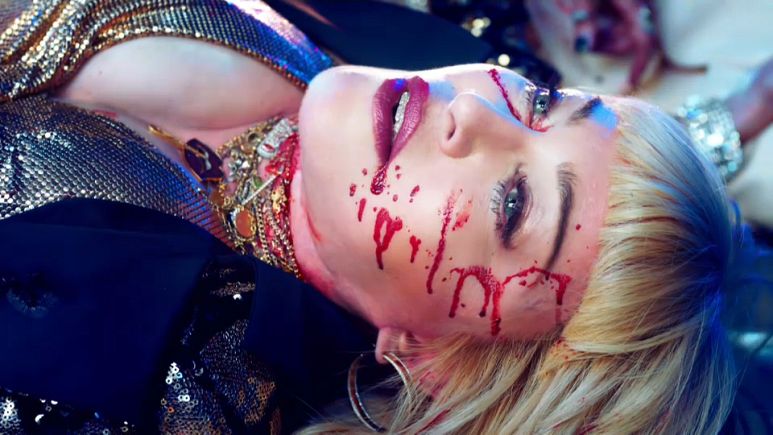 Madonna schockiert mit blutigen Musikclip Madonna schockiert mit blutigen Musikclip