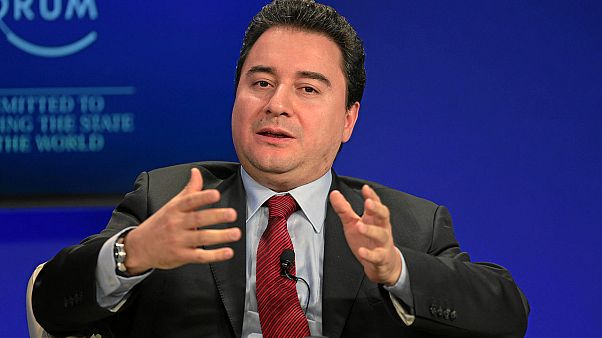 "Ali Babacan ve Abdullah Gül yeni partiyi sonbaharda kuracak" "Ali Babacan ve Abdullah Gül yeni partiyi sonbaharda kuracak"