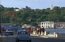 El Gobierno cubano sube los salarios para luchar contra la crisis económica