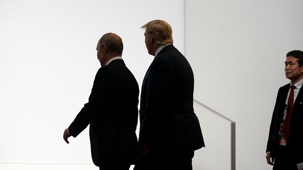 ترامب وبوتين جنبا إلى جنب خلال قمة مجموعة 20 في أوزاكا ترامب وبوتين جنبا إلى جنب خلال قمة مجموعة 20 في أوزاكا