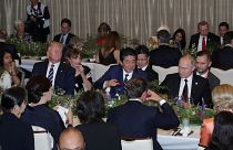 Rätselraten um Putins Becher beim G20-Dinner