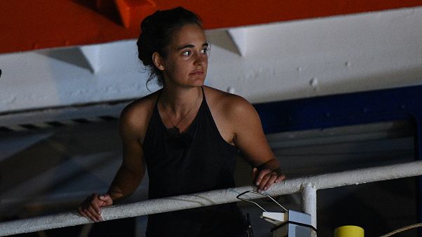 La capitaine du Sea-Watch arrêtée après avoir accosté de force à Lampedusa La capitaine du Sea-Watch arrêtée après avoir accosté de force à Lampedusa
