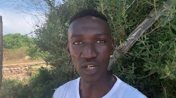 CORREZIONE: Sea Watch, il migrante: "Salvini? In parte ha ragione" CORREZIONE: Sea Watch, il migrante: "Salvini? In parte ha ragione"