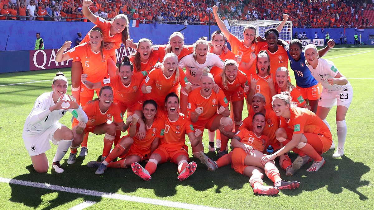 Mondial de foot : les Pays-Bas rejoignent la Suède en demi-finale