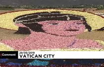 Virágból készült képek a Vatikánban