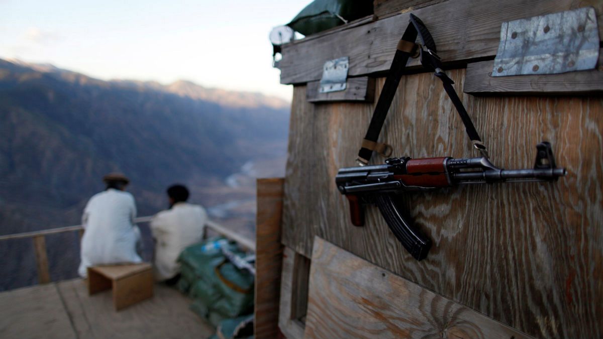 طالبان ۱۹ نفر از جمله ۸ کارمند کمیسیون انتخابات افغانستان را کشتند