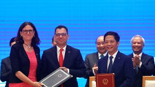 UE e Vietname assinam acordo de livre comércio