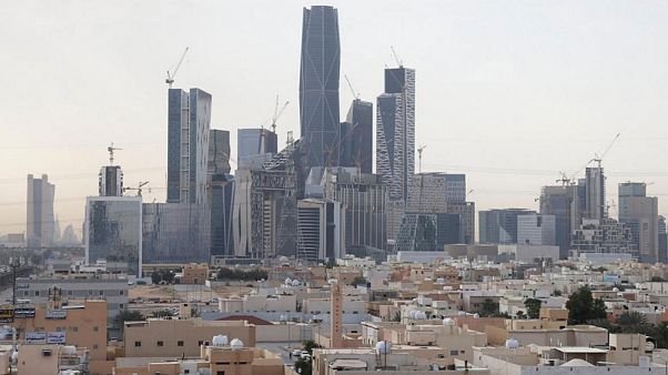عربستان سعودی؛ کاهش رشد اقتصادی در پی کاهش تولید نفت در سه ماهه اول سال عربستان سعودی؛ کاهش رشد اقتصادی در پی کاهش تولید نفت در سه ماهه اول سال