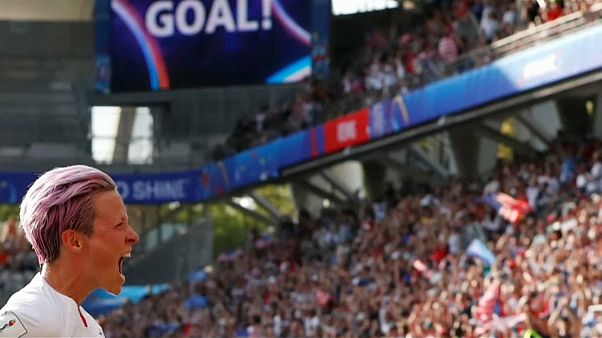 Mulheres querem fazer do futebol um campo de igualdade Mulheres querem fazer do futebol um campo de igualdade