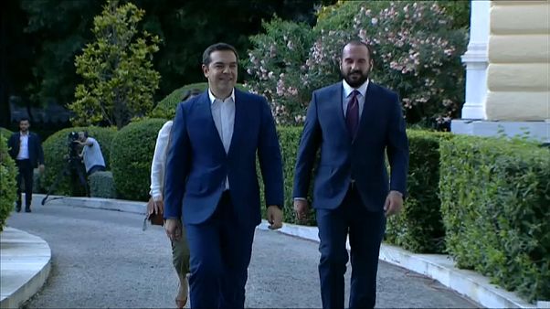 Législatives en Grèce : Tsipras devancé dans les sondages Législatives en Grèce : Tsipras devancé dans les sondages